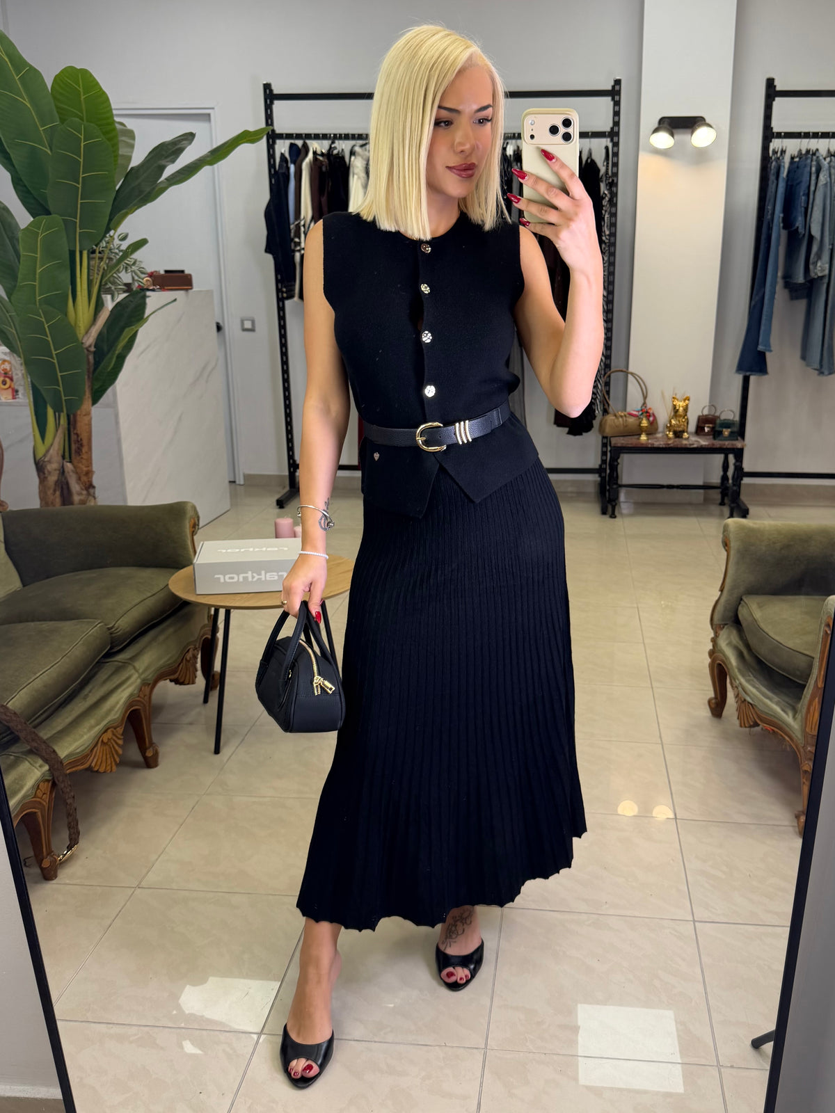 Élite Pleated Knit Skirt